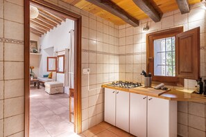 Refrigerador, microondas, parrilla de estufa y lavavajillas 