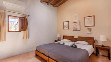 2 sovrum, strykjÀrn/strykbrÀda, gratis wi-fi och sÀngklÀder