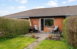 Terrace/patio - Cozy home in årslev with WiFi (Årslev)