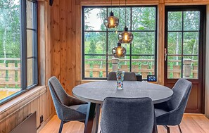 Dining - 2 bedroom awesome home in Engerdal (Engerdal)