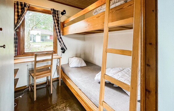 2 bedrooms