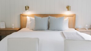 标准房, 1 张特大床, 允许带宠物 | 熨斗/熨板、免费 WiFi