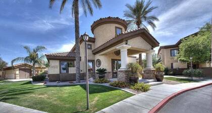 Ground Floor 2 BDR with Garage! Heated Comm Pool!