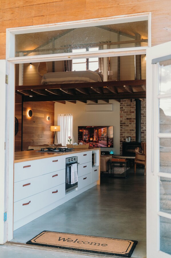 1 slaapkamer, een strijkplank/strijkijzer, gratis wifi, beddengoed