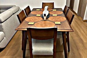 Dining - Modern and Fully-equipped Apartment - Total Comfort (Cuenca)
