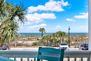 Property grounds - Oceanview Oasis, Walk to Beach, Heated Pool Access (Tybee Island)