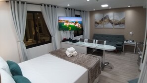 1 bedroom, WiFi, bed sheets, wheelchair access