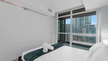 2 bedrooms, desk, iron/ironing board, travel cot