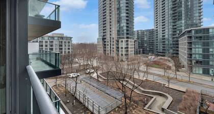 Garrison Commons - Free Parking - Pool - Gym