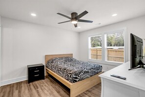 3 bedrooms, WiFi, bed sheets