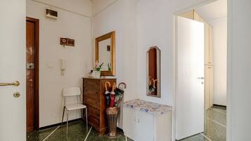 Doccia, asciugacapelli, bidet, asciugamani