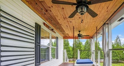 5BR Lakefront Home - Dock & Boat Rental + Views!
