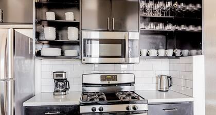 Blueground | Hollywood, gym, AC, nr Runyon