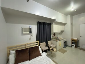 1 bedroom, iron/ironing board, free WiFi, bed sheets