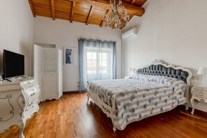 3 bedrooms, iron/ironing board, WiFi, bed sheets - GuestHost - Stylish Attic Apartment Viareggio (Viareggio)