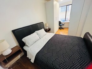1 chambre, fer et planche à repasser, Wi-Fi, draps fournis