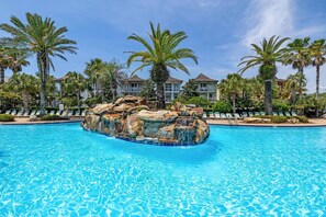 Pool - So Stinkin Cute ·  Lagoon Pool & Hot Tub, Pac-Man & Beach Paradise (Destin)