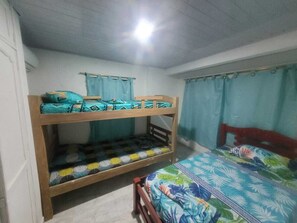 2 bedrooms, WiFi, bed sheets