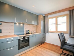 Fridge, oven, dishwasher, toaster