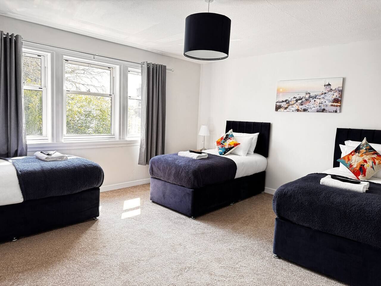 3 bedrooms, iron/ironing board, WiFi, bed sheets