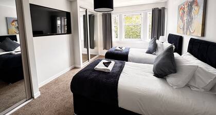 Mill House Retreat - sleeps 7 guests  in 3 bedrooms