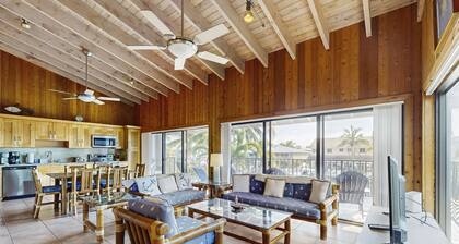 Charming canal-front home with 37-ft dock, kayaks, grill, patio & club access