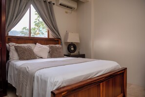 2 室のベッドルーム、アイロン / アイロン台、WiFi、ベッドシーツ