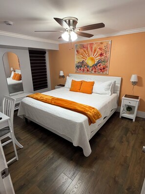 3 bedrooms, desk, iron/ironing board, travel cot