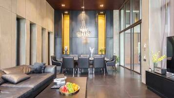 Villa, 5 Bedrooms, Accessible, Smoking | Interior