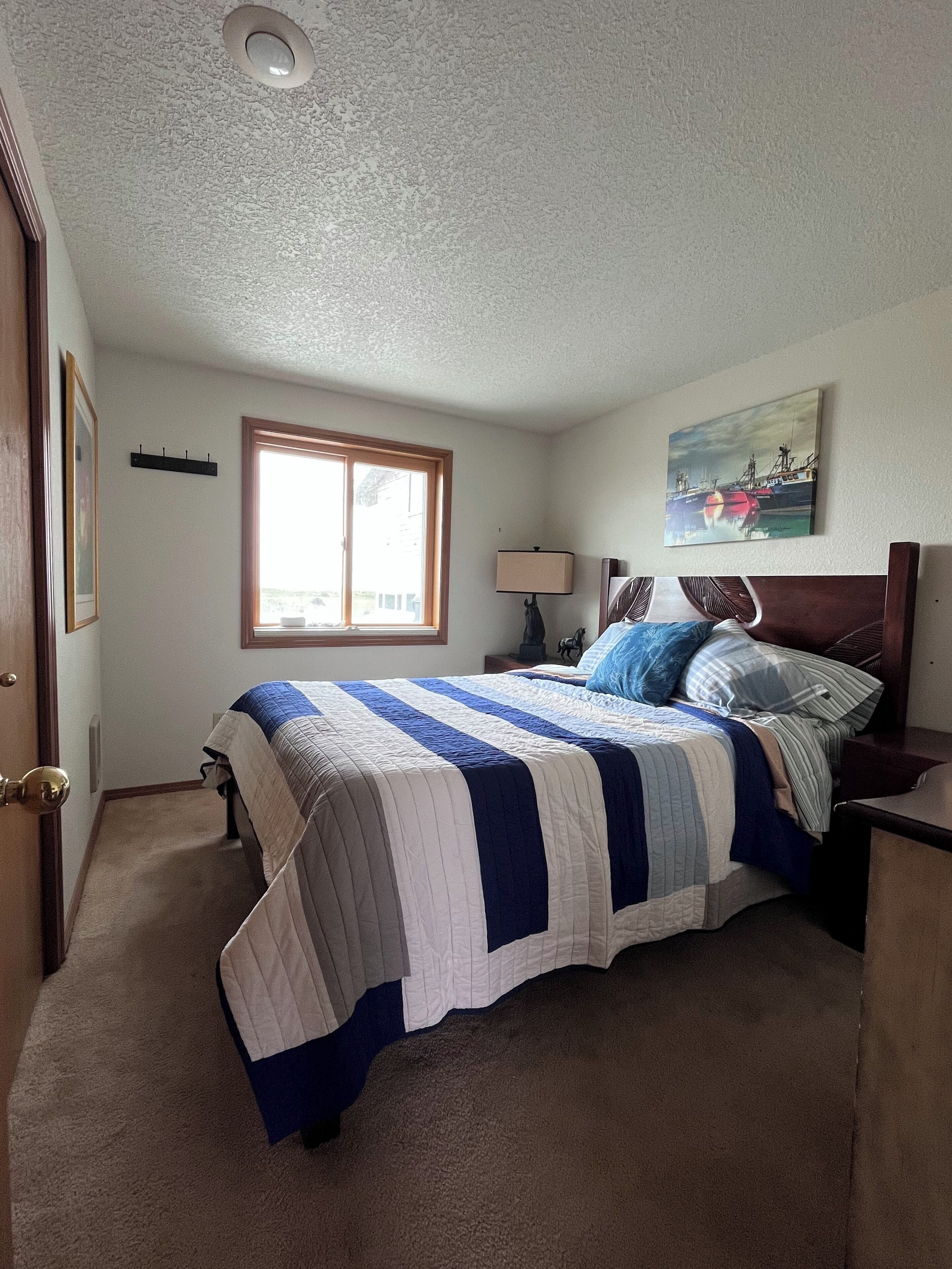 2 bedrooms, desk, free WiFi, bed sheets