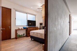 Internet, bed sheets, wheelchair access