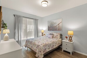 3 habitaciones, tabla de planchar con plancha y wifi gratis