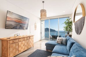 Smart TV, table football, ping pong