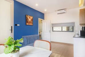 Premium Apartment, 1 Bedroom, Kitchen, City View | Private kitchen | Mini-fridge, paper towels