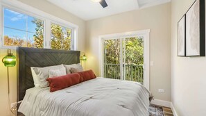 2 slaapkamers, een strijkplank/strijkijzer, gratis wifi, beddengoed