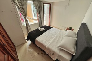 3 chambres, fer et planche à repasser, Wi-Fi, draps fournis