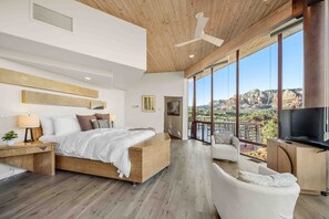 3 Schlafzimmer, Schreibtisch, Bügeleisen/Bügelbrett, kostenloses WLAN