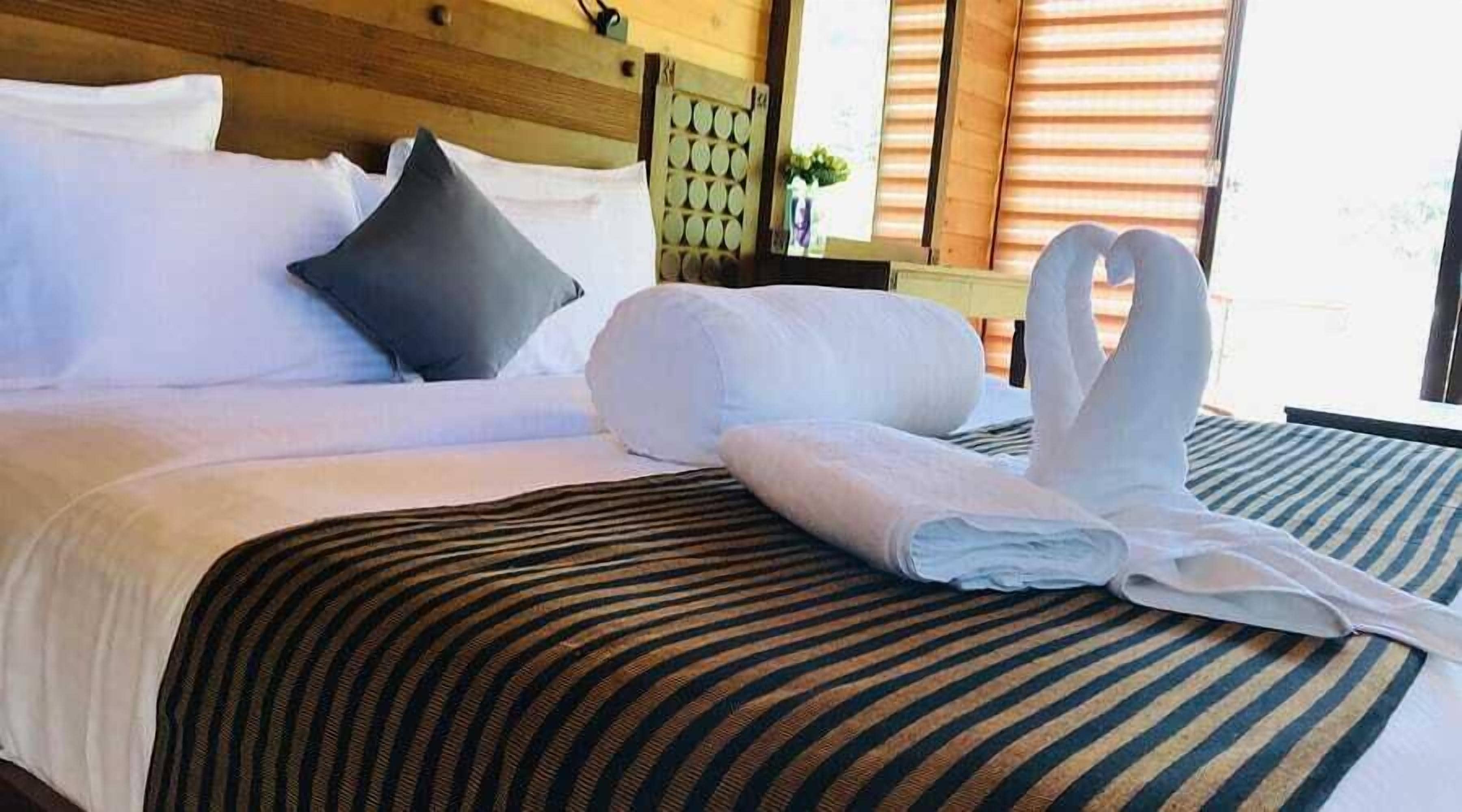 Superior-chalet, vuoristonäköala | Tallelokero huoneessa, työpöytä