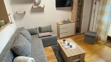 Een smart-tv en een open haard