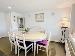 Dining - Town Centre Apartment (Berwick-upon-Tweed)