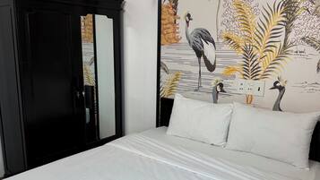 Camera Standard, 1 letto queen, vista città | Biancheria da letto ipoallergenica, minibar, Wi-Fi gratuito