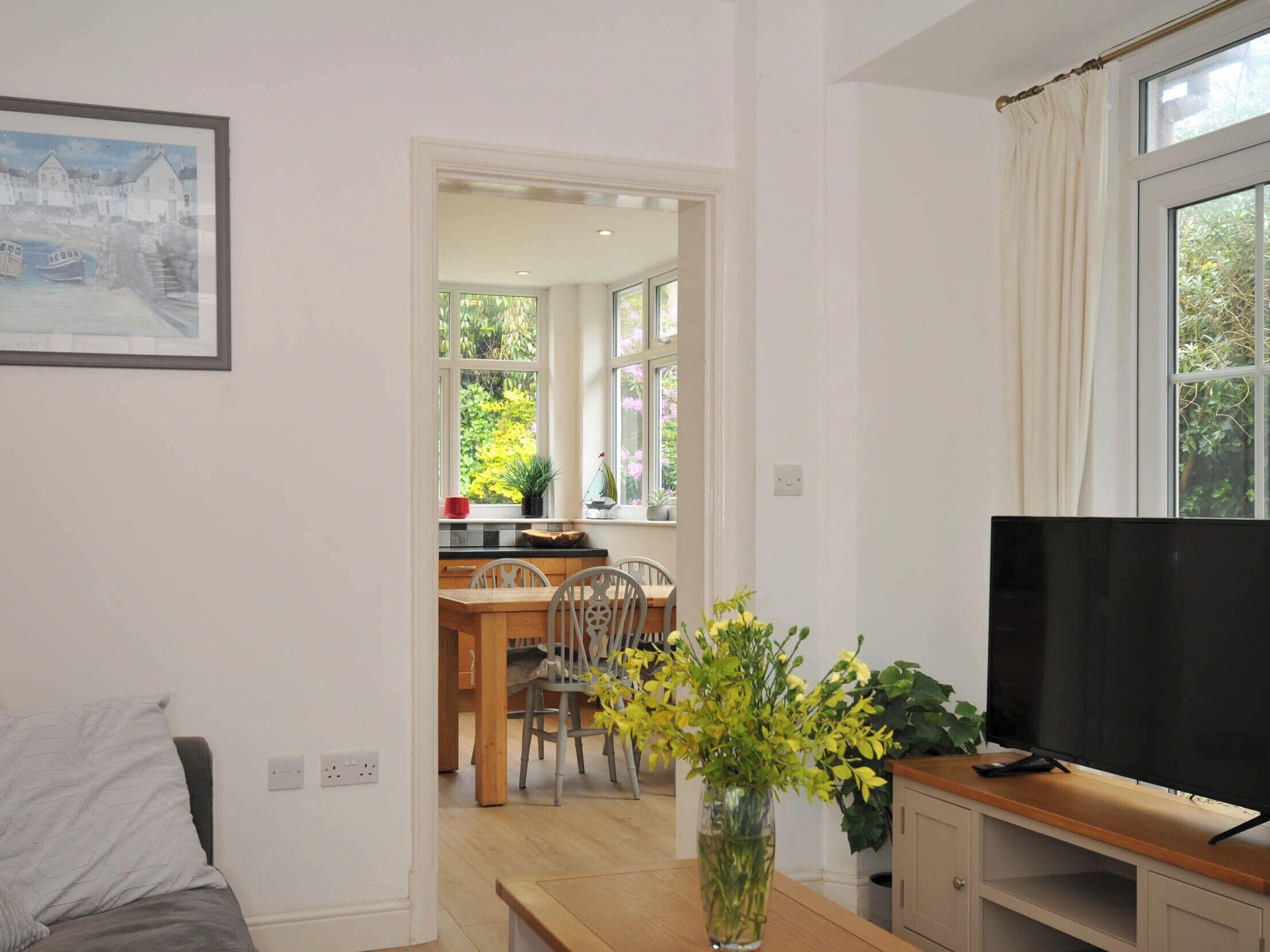 Cottage | Living area