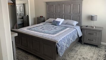 2 bedrooms, desk, iron/ironing board, travel crib