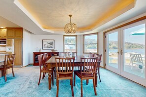 Dining - Charming waterfront home in Greenbank with direct beach access (Greenbank)