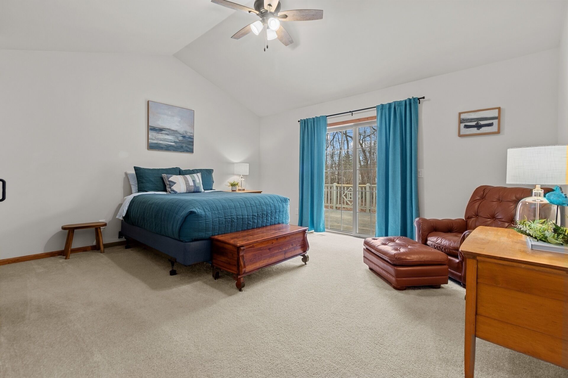 4 多间卧室、旅行婴儿床、WiFi、床单