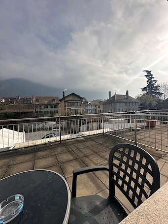 Classic Triple Room | Free WiFi