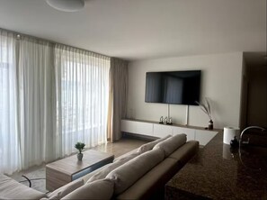 Classic Apartment | 1 bedroom, free WiFi