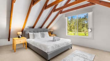 3 soverom, skrivebord, strykejern/-brett og wi-fi