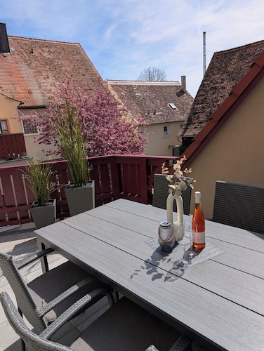Stork's Nest vacation apartment Large vacation apartment with roof terrace for 1-6 people