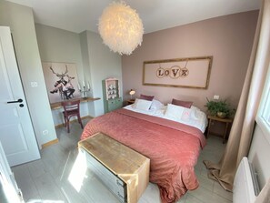 3 bedrooms, iron/ironing board, WiFi, bed sheets - Les Comtes" holiday home in the heart of the Périgord (Sainte-Radegonde)